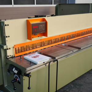 SAFAN 3100 x 3 mm zderzak CNC NOWA praca jedynie ~ 100rh